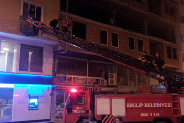 Üniversite öğrencileri ölümden döndü