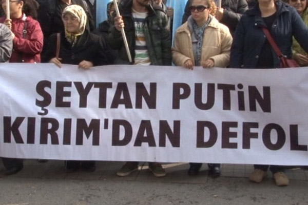 Rusya Konsolosluğu önünde protesto