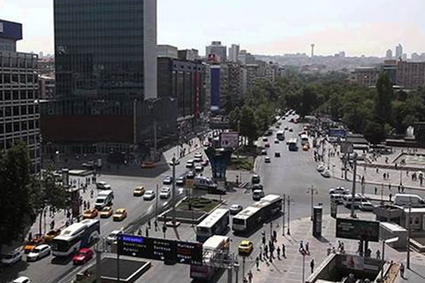 Ankara'da bombalı araç alarmı