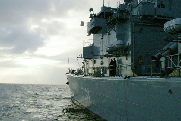 NATO gemileri Ege'de