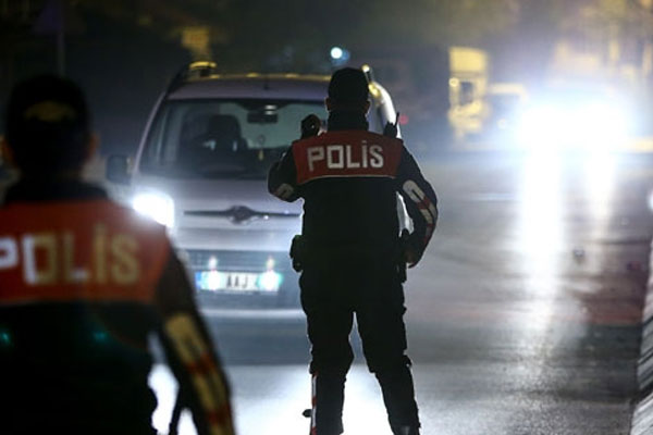 Ankara'da 3 bin 250 polisle operasyon