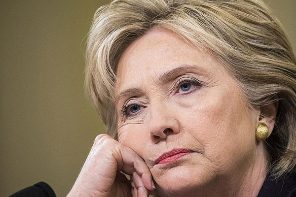 Clinton'ın elektronik yazışmaları açıklandı