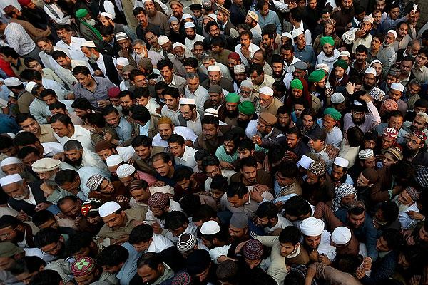 Pakistan'da sıkı güvenlik önlemleri