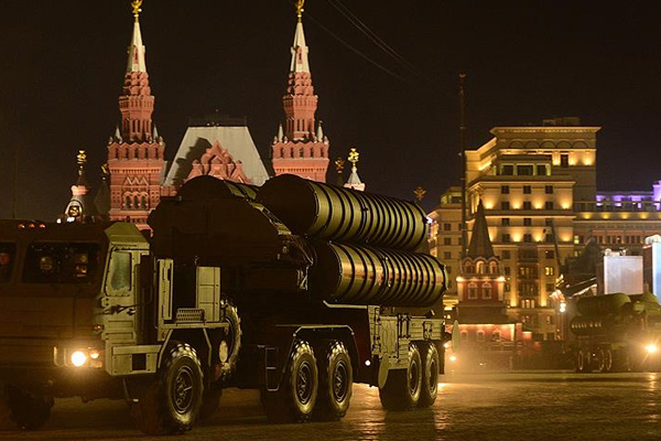 'Rusya'nın askeri ve ekonomik hamleleri paraleldir'