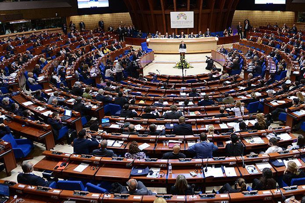 Avrupa Konseyi'nden Fransa'ya uyarı