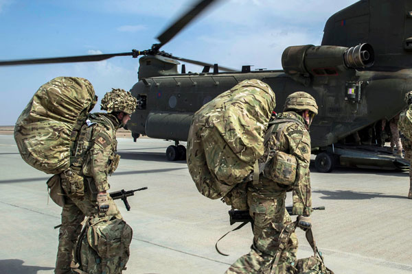 İngiltere Afrika'da kontrolünü genişletiyor