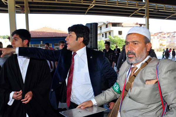 Kur'an meali iddiası ortalığı karıştırdı