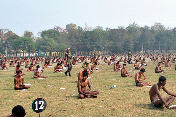 Hindistan'da kopyaya ilginç önlem