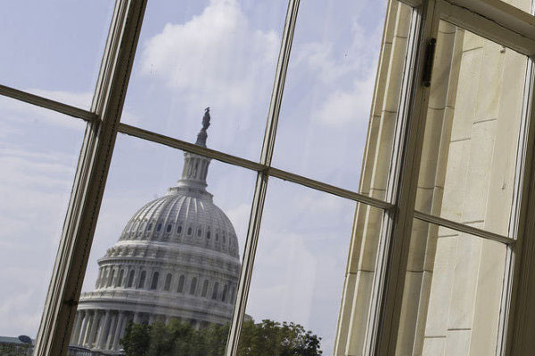 FBI ile Apple kongreye taşındı