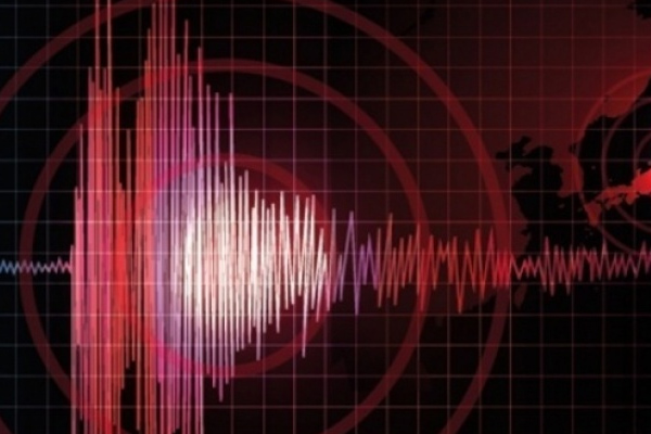 Deprem sonrası tsunami uyarısı yapıldı