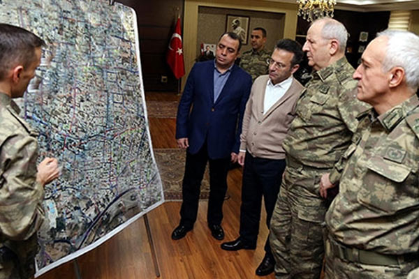 2. Ordu Komutanı Diyarbakır'da