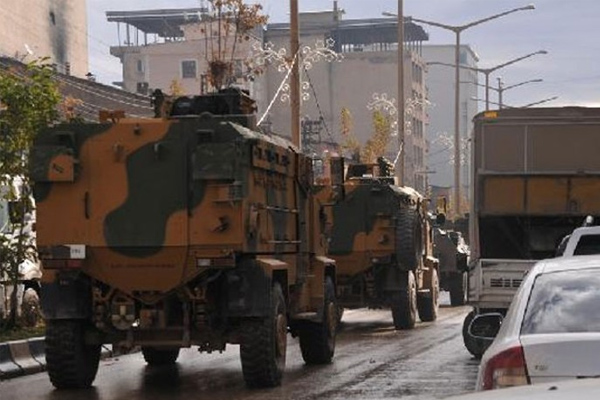 Şemdinli'de askeri bölgeye saldırı