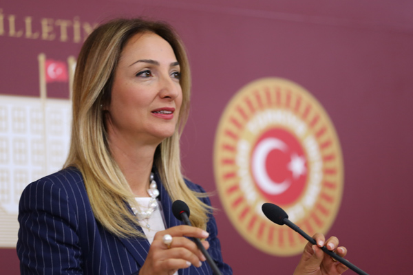 Aylin Nazlıaka savunmasını yaptı