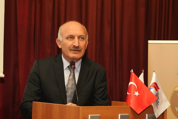 Rektörün aracına ateş açıldı