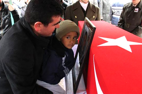 Şehidin oğlu yürekleri dağladı