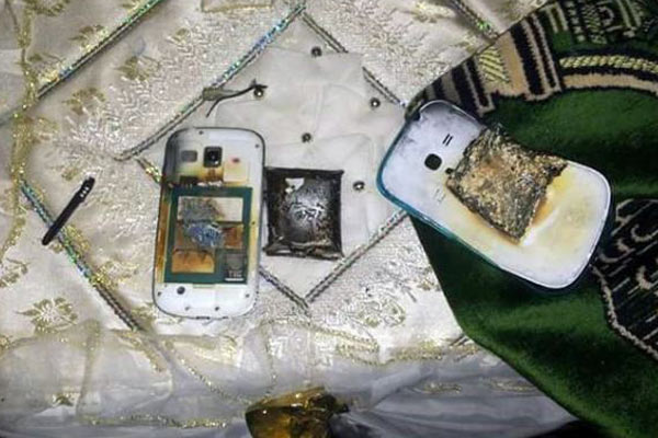 Şarjdaki telefon patladı