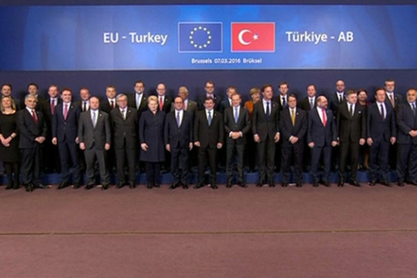 Davutoğlu AB aile fotoğrafında yer aldı