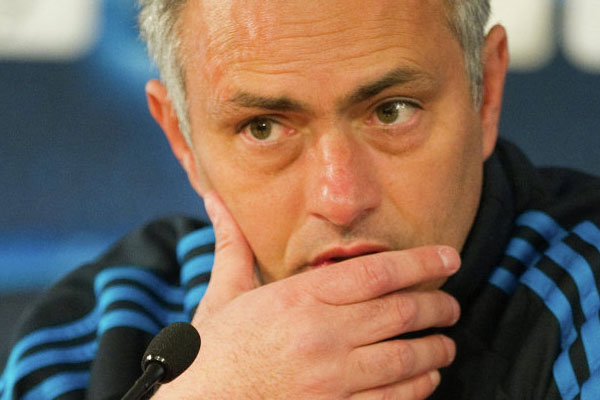 Manchester United, Mourinho'dan vazgeçti