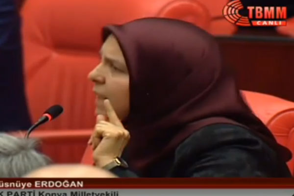 AK Partili kadın vekilden 8 Mart mesajı