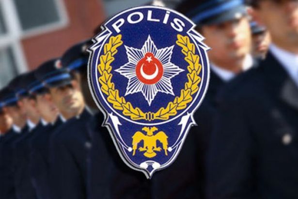 O polis ihraç edildi