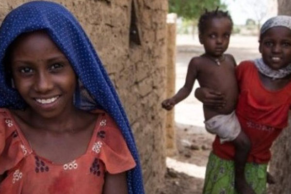 Kadınlar çocuk yaşta evlendiriliyor