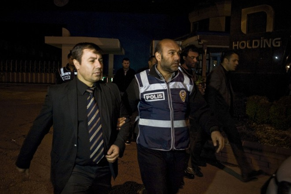 Gaziantep'te 'PDY' operasyonu: 9 gözaltı