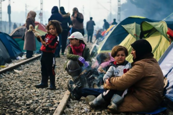 Guardian: Suriyeliler, Avrupa için başka yollar buluruz