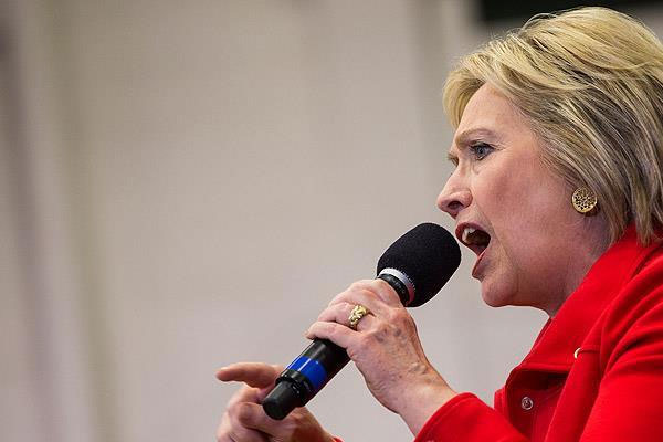 Clinton'dan, İran'a yaptırım mesajı