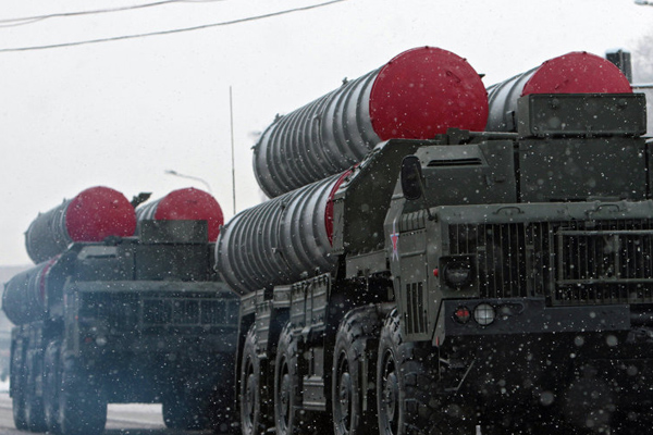 Rusya: S-300 bataryaları İran'a gönderilecek