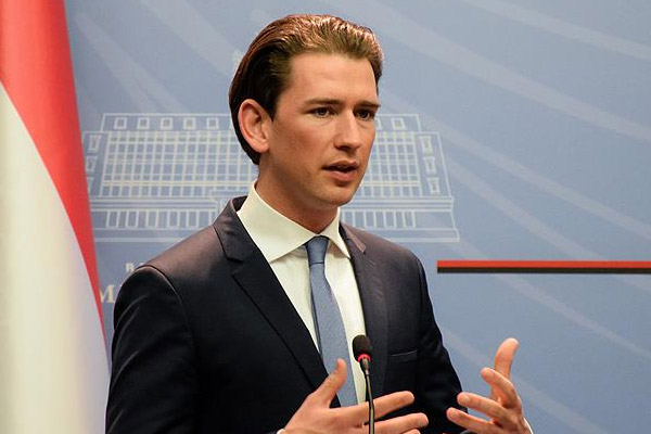 'Sığınmacı krizi Avrupa'yı parçalamayacak'