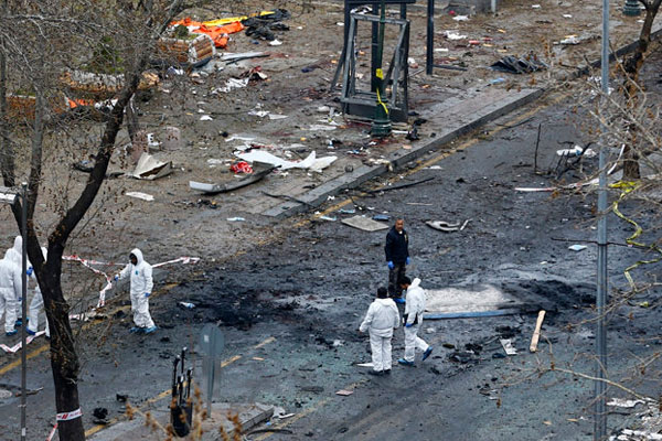 Vahşetin izleri gün ağarınca ortaya çıktı