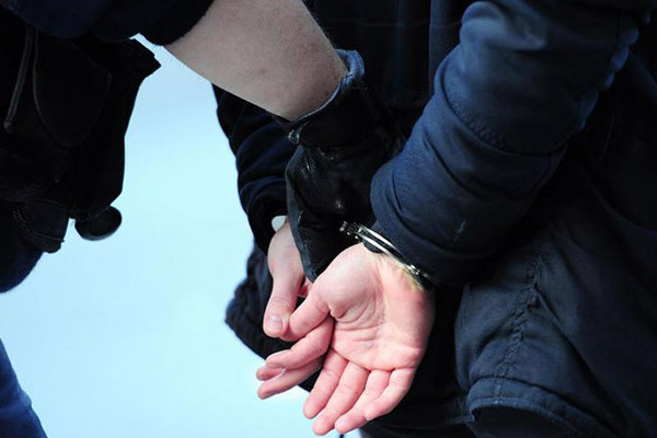 Isparta'daki 'Paralel yapı' operasyonunda 5 tutuklama