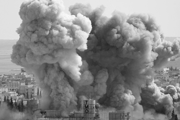 Tahran’da alışveriş merkezinde patlama