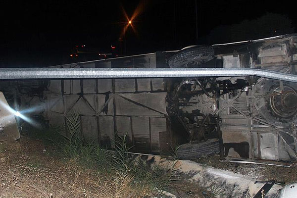 Umreye giden Filistinliler trafik kazasında öldü