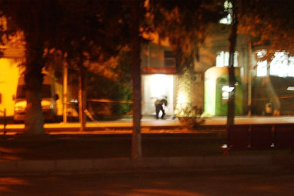 Şüpheli çanta polisi alarma geçirdi