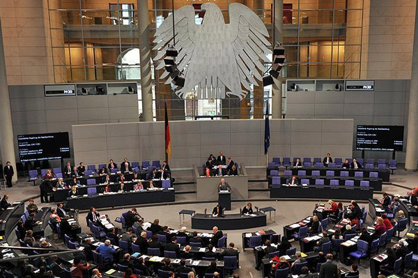 Almanya'da bir milletvekilinin dokunulmazlığı kaldırıldı