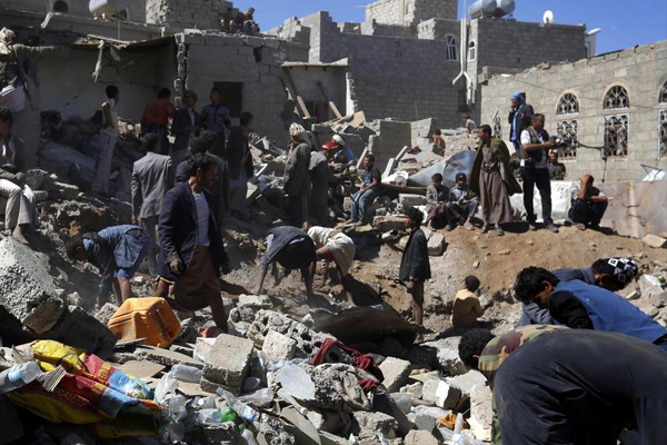 Suudi uçakları Yemen'de sivilleri vurdu