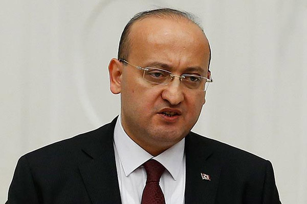 Akdoğan: Vatanımıza birlikte sahip çıkmalıyız