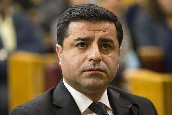 Demirtaş: Bizim emrimizde hiçbir silahlı örgüt yok