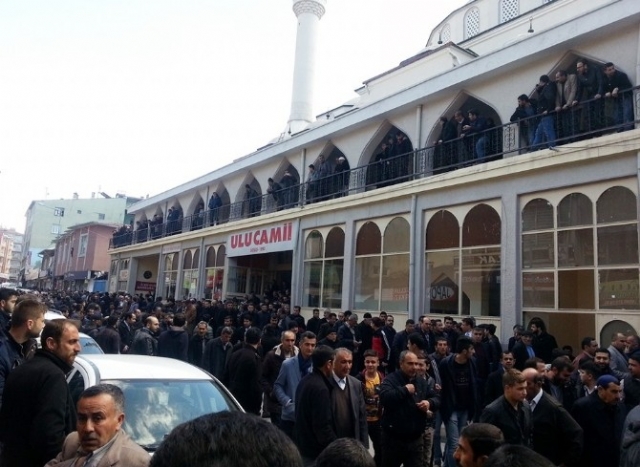 Şehit hutbesi cemaati kızdırdı