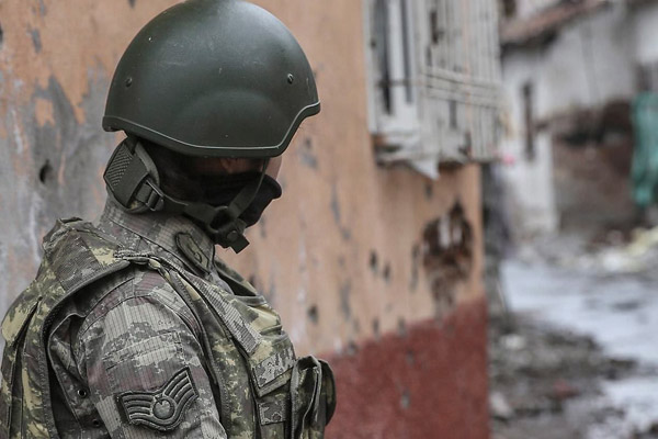 Askere operasyon emrini Başbakan verecek