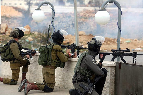 İsrail askerleri Filistinli bir genci öldürdü