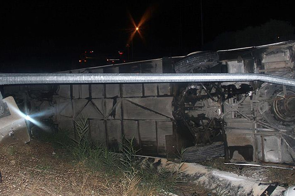 Suudi Arabistan'da trafik kazası: 19 ölü