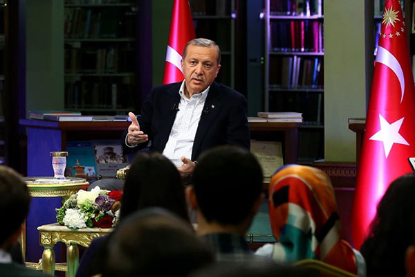 Erdoğan gençler ile buluştu