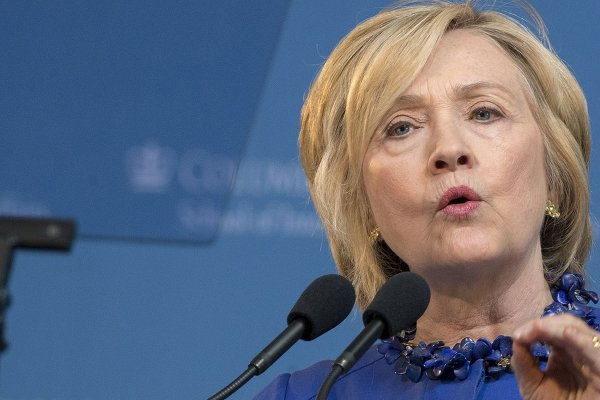 Clinton’dan İran'a 'yaptırım' mesajı