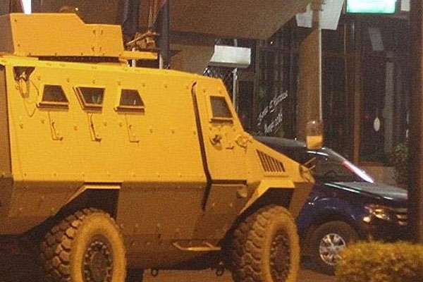 AB askerlerinin kaldığı otele saldırı