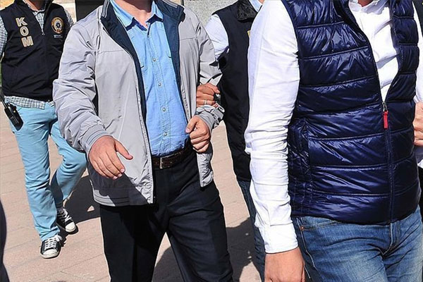 HDP’li yöneticiler tutuklandı