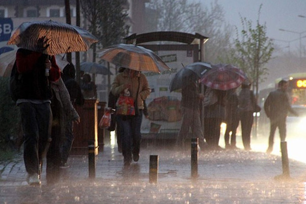 Bu bölgelerde yaşayanlar dikkat! Şiddetli yağış geliyor