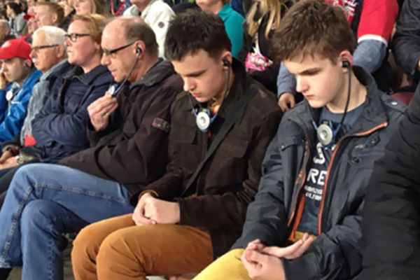 Görme engelliler filmleri 'betimlemeli' izleyebilecek