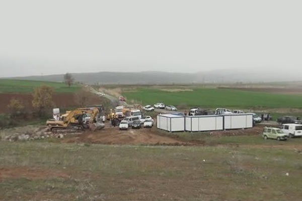 HDP ve CHP’li vekillerden Suriyeliler'e engel